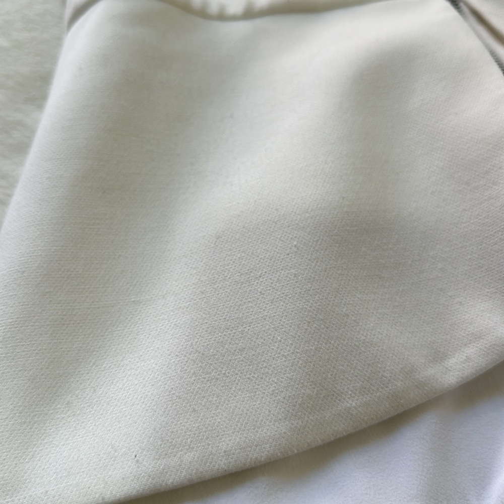 BCBGMAXAZRIA Womens Abrielle Sleeveless Peplum Top in White XS - Picture 10 of 13